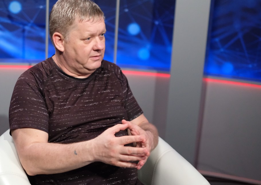 Біографія, сім’я та політична діяльність Віктора Бобиренка