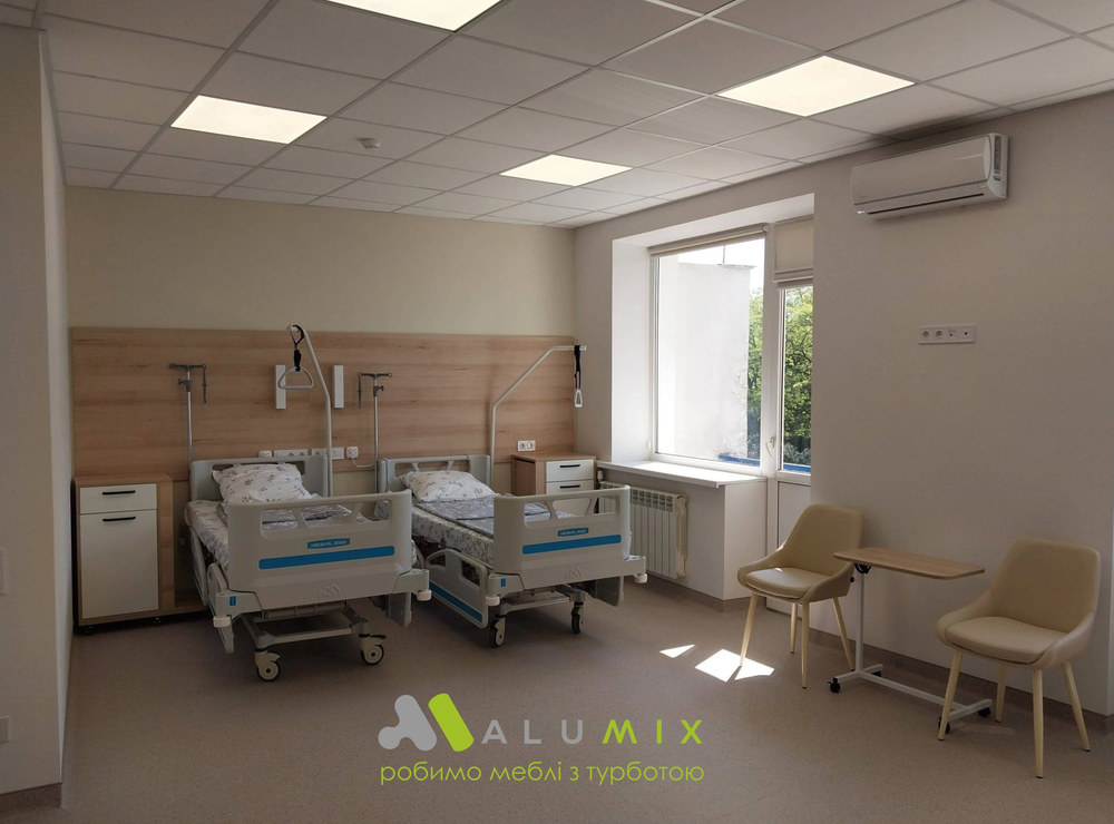 Медицинская функциональная кровать в киевской поликлинике